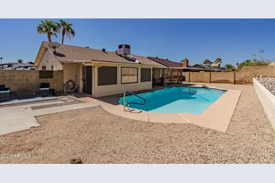 7940 W Willow Avenue, Peoria, AZ 85381 - Photo 2