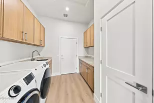 7829 E Plymouth Dr, Mesa, AZ 85207 - Photo 42