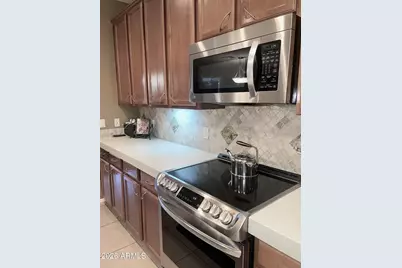 10655 N 9th Street #110, Phoenix, AZ 85020 - Photo 2