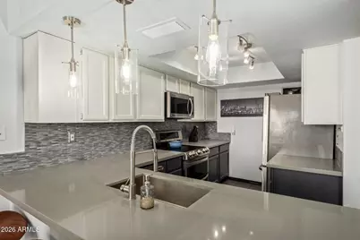 4330 N 5th Avenue #213, Phoenix, AZ 85013 - Photo 10