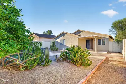 907 E Cowboy Cove Trail, San Tan Valley, AZ 85143 - Photo 32
