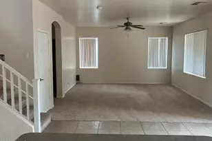 3866 S Marigold Way, Gilbert, AZ 85297 - Photo 2