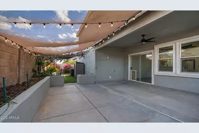 7245 S 41st Drive, Phoenix, AZ 85041 - Photo 6