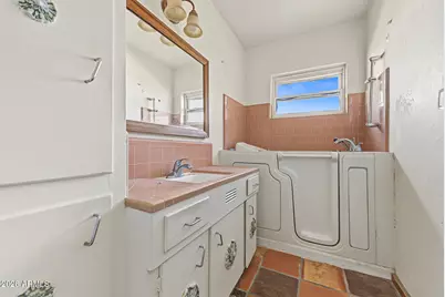 2940 N 53rd Place, Phoenix, AZ 85018 - Photo 24