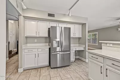 2144 W Olla Avenue, Mesa, AZ 85202 - Photo 10