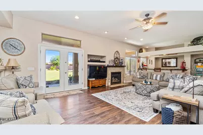 7910 W Briden Lane, Peoria, AZ 85383 - Photo 8