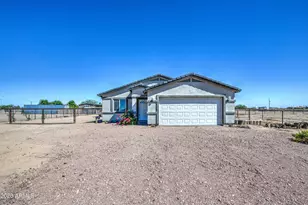 237 N 377th Ln, Tonopah, AZ 85354 - Photo 4