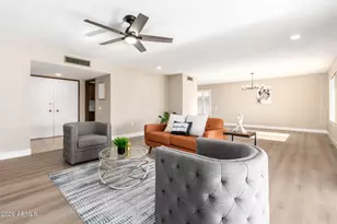 18442 N 104th Ave, Sun City, AZ 85373 - Photo 12