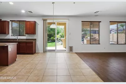 9011 W Red Fox Road, Peoria, AZ 85383 - Photo 14