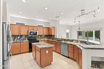 16681 W Cabrera Court, Surprise, AZ 85387 - Photo 6