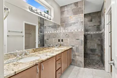16681 W Cabrera Court, Surprise, AZ 85387 - Photo 12
