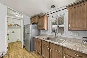 7810 W Peoria Ave, Peoria, AZ 85345 - Photo 14