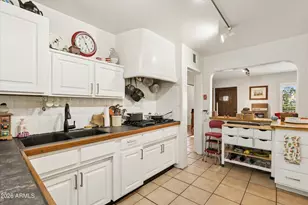 1929 E Clarendon Ave, Phoenix, AZ 85016 - Photo 14