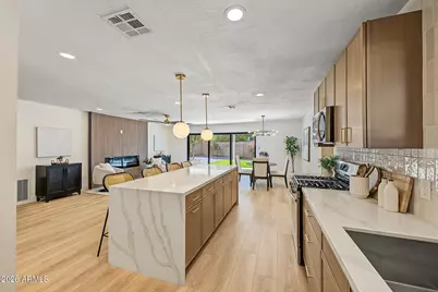 1330 E Catalina Drive, Phoenix, AZ 85014 - Photo 20