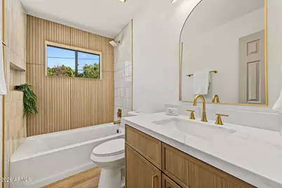 1330 E Catalina Drive, Phoenix, AZ 85014 - Photo 30