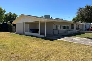 129 N Elm St, Gilbert, AZ 85234 - Photo 2