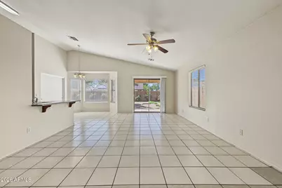 5458 N 77th Drive, Glendale, AZ 85303 - Photo 6