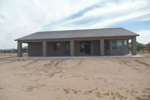 21032 W Shasta St, Buckeye, AZ 85326 - Photo 4