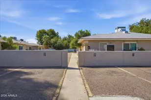 2535 E Clarendon Ave, Phoenix, AZ 85016 - Photo 1