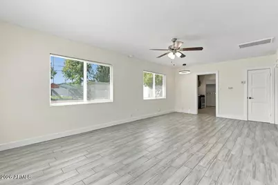 2535 E Clarendon Avenue #Apt 3, Phoenix, AZ 85016 - Photo 4