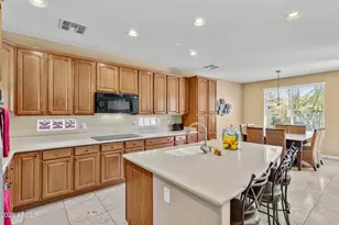 8513 W Desert Elm Ln, Peoria, AZ 85383 - Photo 6
