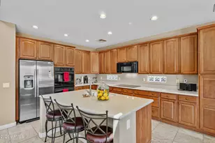 8513 W Desert Elm Ln, Peoria, AZ 85383 - Photo 4