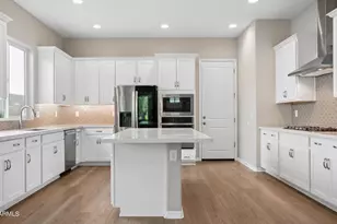 25217 N 21st Ave, Phoenix, AZ 85085 - Photo 4