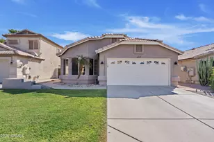 417 S Ash St, Gilbert, AZ 85233 - Photo 2