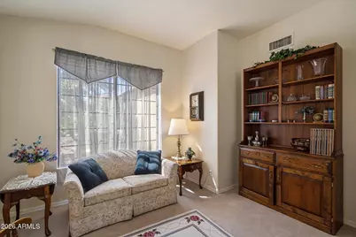 2110 W Carol Ann Way, Phoenix, AZ 85023 - Photo 6