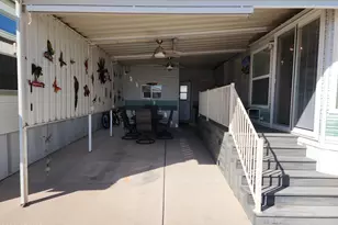 212 E Hedge Dr, Florence, AZ 85132 - Photo 2