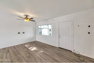 749 E Montebello Avenue #229, Phoenix, AZ 85014 - Photo 6
