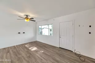 749 E Montebello Ave, Phoenix, AZ 85014 - Photo 6
