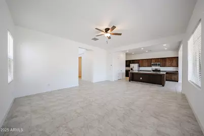 7662 W Crabapple Drive, Peoria, AZ 85383 - Photo 8