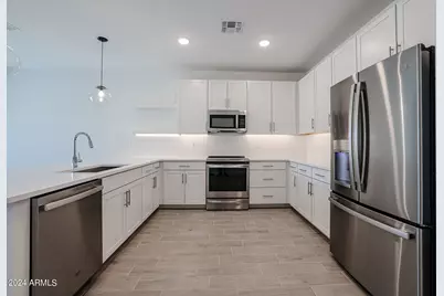 7908 W Frier Drive, Glendale, AZ 85303 - Photo 8