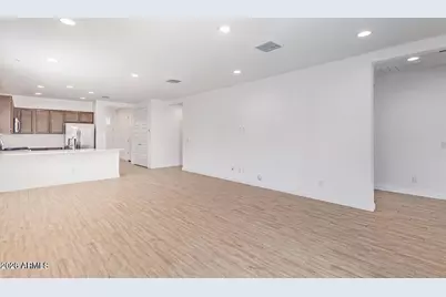 12535 W Kaler Drive, Glendale, AZ 85307 - Photo 10