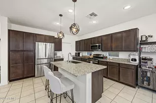 2873 S Central Dr, Chandler, AZ 85286 - Photo 12