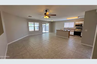 15774 W Watson Lane, Surprise, AZ 85379 - Photo 10