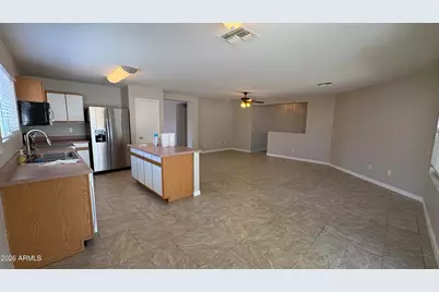 15774 W Watson Lane, Surprise, AZ 85379 - Photo 8