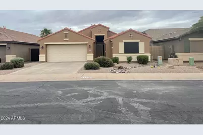 22526 N Reinbold Drive, Maricopa, AZ 85138 - Photo 2