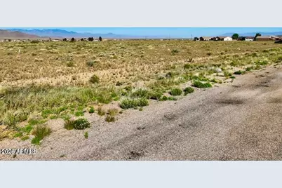 10404 Wood Camp Drive #-, Kingman, AZ 86401 - Photo 6