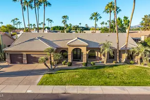 8678 E Windrose Dr, Scottsdale, AZ 85260 - Photo 48