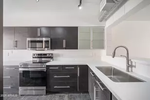 2021 E Solana Dr, Tempe, AZ 85281 - Photo 12