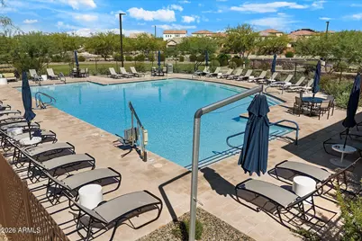 21111 N 61st Street, Phoenix, AZ 85054 - Photo 2