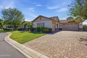 21933 E Pickett Ct, Queen Creek, AZ 85142 - Photo 2
