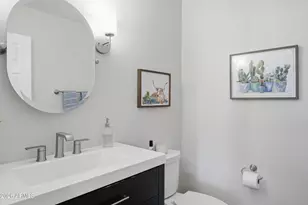 2626 E Arizona Biltmore Cir, Phoenix, AZ 85016 - Photo 16