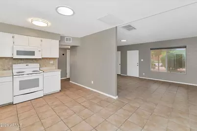 1127 S Una Avenue, Tempe, AZ 85281 - Photo 8