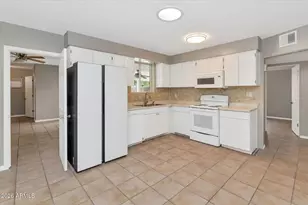 1127 S Una Ave, Tempe, AZ 85281 - Photo 6