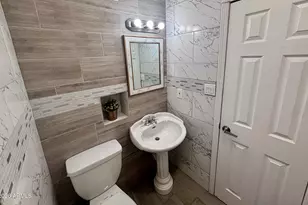4720 N 49th Dr, Phoenix, AZ 85031 - Photo 10