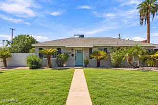 4002 N 32nd Pl, Phoenix, AZ 85018 - Photo 1
