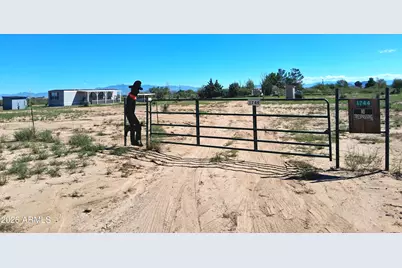 1744 N Quarter Horse Road, Cochise, AZ 85606 - Photo 1